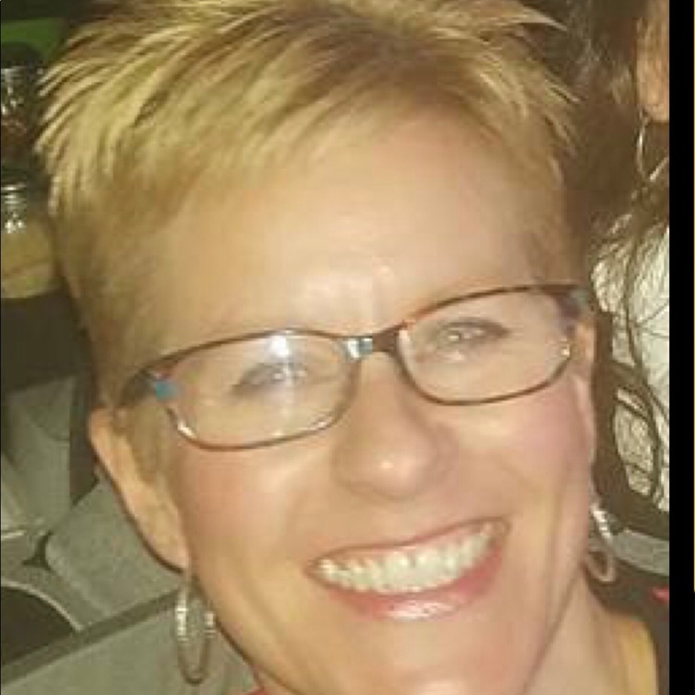 Meet your Posher, Julie